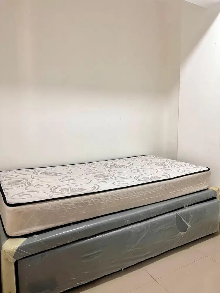 Kasur double atas bawah, model simpen