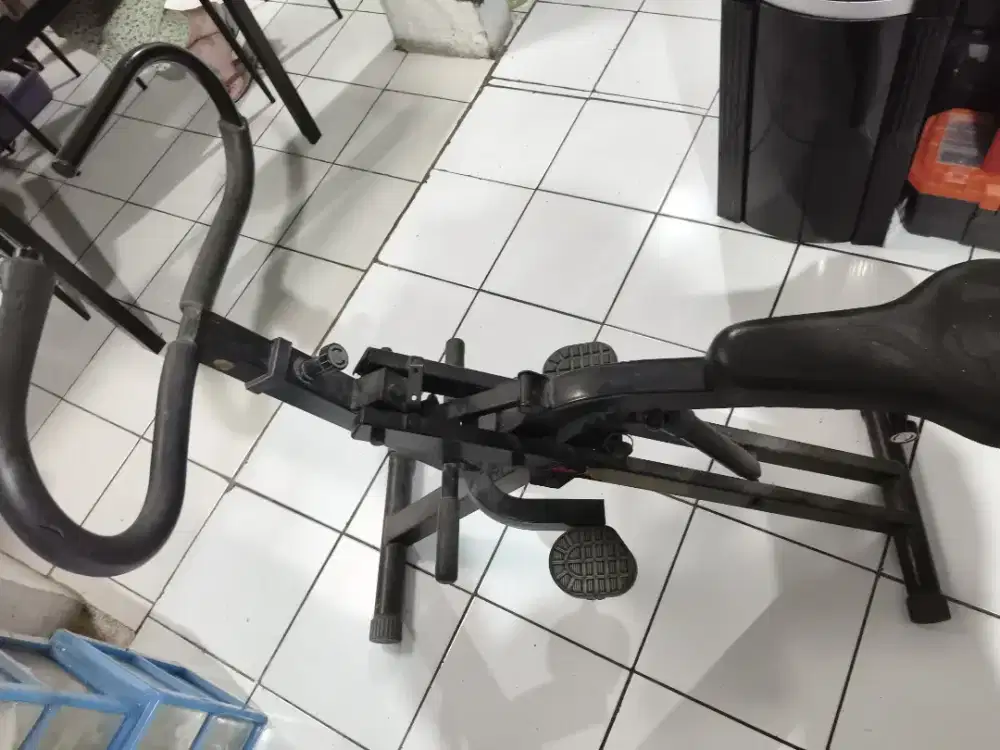 Sepeda status, power squad Jane Fonda