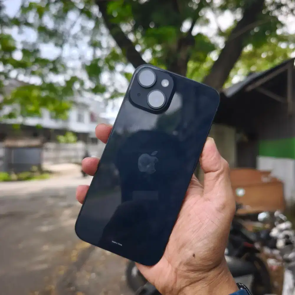 Iphone 14 128GB ibox garansi aktif bh 100 lengkap mulus normal