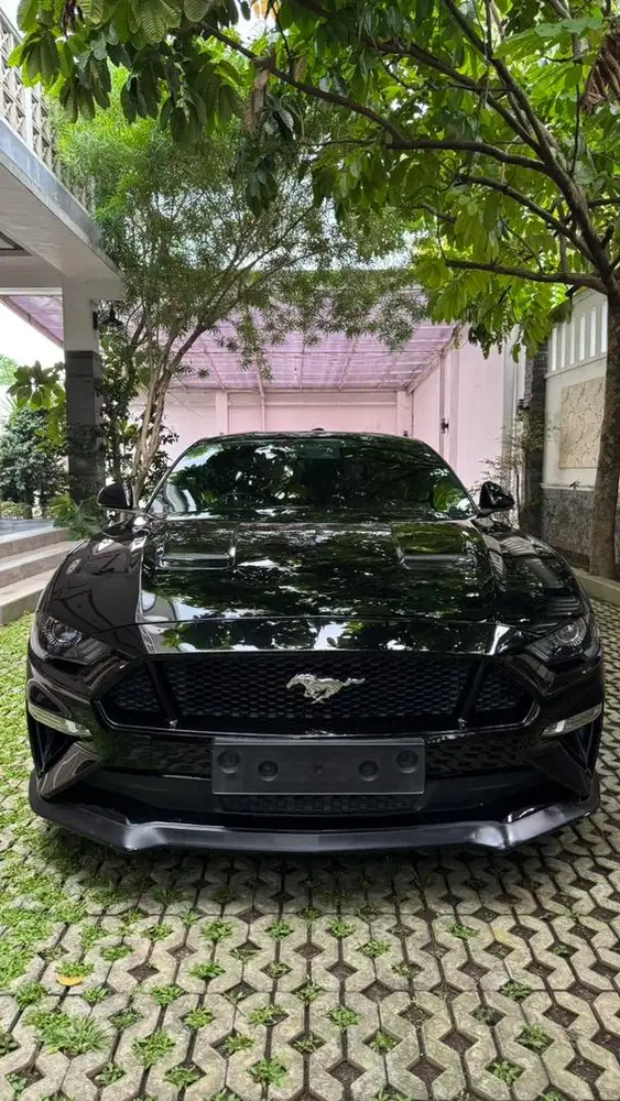 DIJUAL MUSTANG GT 5.0 TAHUN 2018 WARNA HITAM