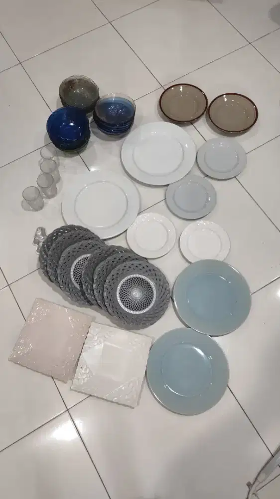 Piring Mangkok Bekas Jual 1 Set