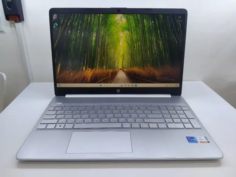 Hp 15s
Core i7 1255U/RAM 8GB/SSD 512GB/15 FHD