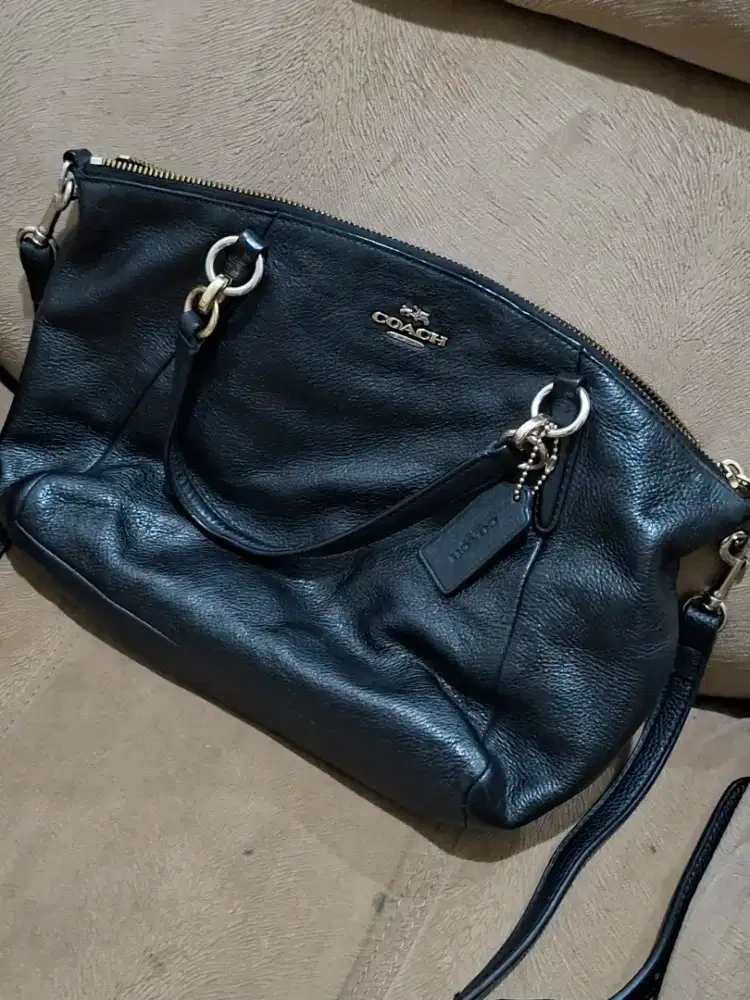 Dijual Tas Coach  kelsey  black auntentik