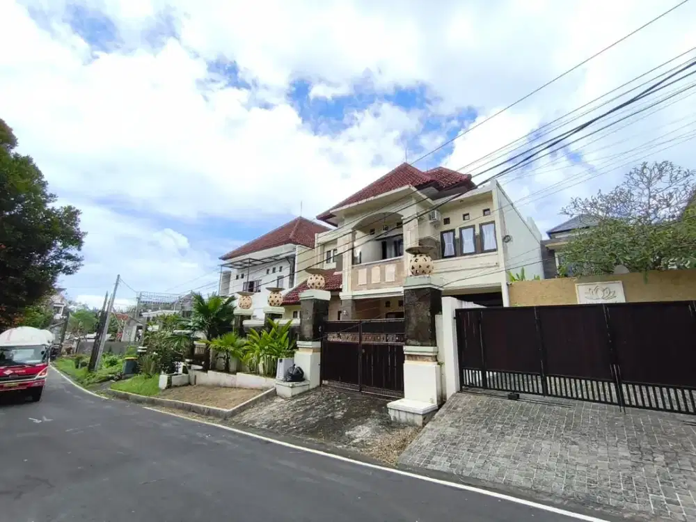 Villa 2 Lantai di Kawasan Elit Mumbul Nusa Dua Dekat Tol