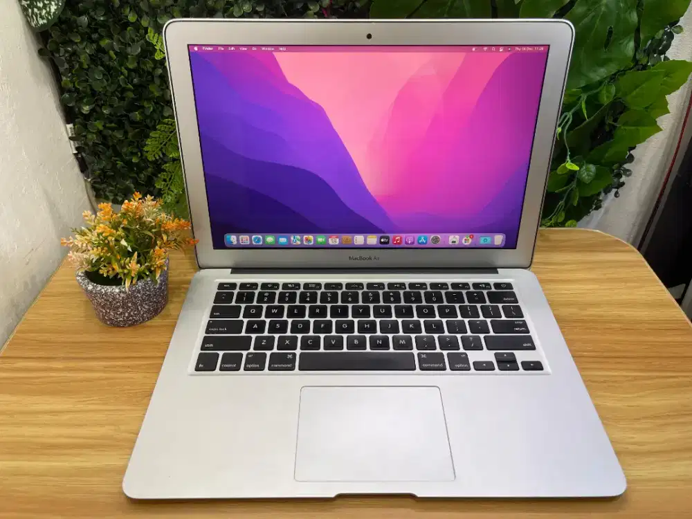 MacBook Air 13 2017
Ci5 Ram 8GB ssd 256GB
CC 3
OS Monterey