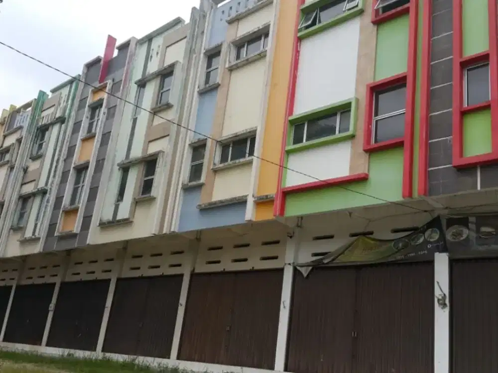 Dijual 9 unit ruko 4 lantai, 1 gudang dan 1 rumah (satu kesatuan) di Kota Rangkas Bitung Serang, Dekat Pintu Tol, Lokasi Strategis
