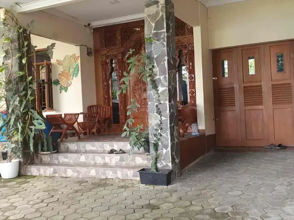 DIJUAL RUMAH LUAS 7 KAMAR — SUKAJADI, BANDUNG UTARA