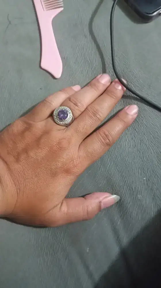 Cincin batu permata safir change color