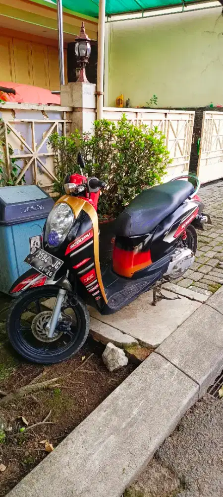 Scoopy 2012 kumplit mahar 7,5