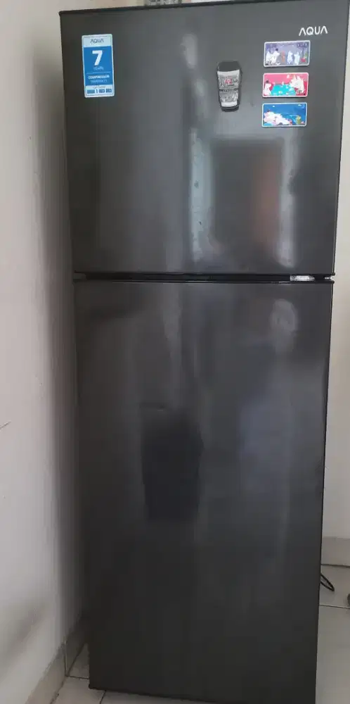 Kulkas aqua 2 pintu