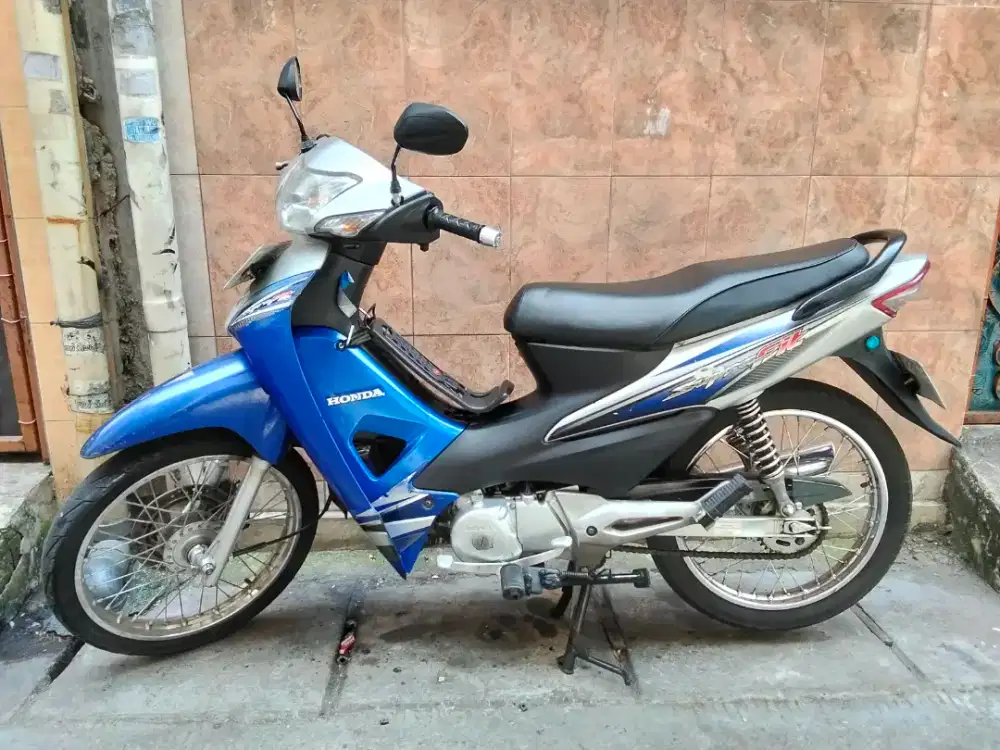 Honda Supra fit new 2007 warna biru
