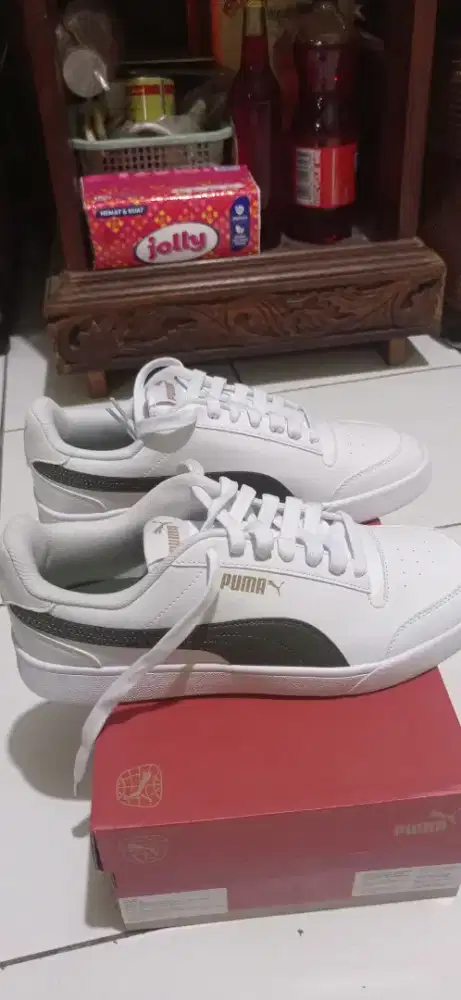 sepatu puma masih baru ukuran 43