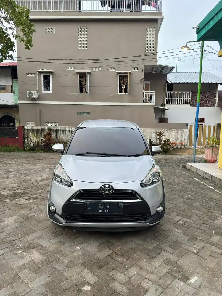 TOYOTA SIENTA 2017 LOW KILOMETER