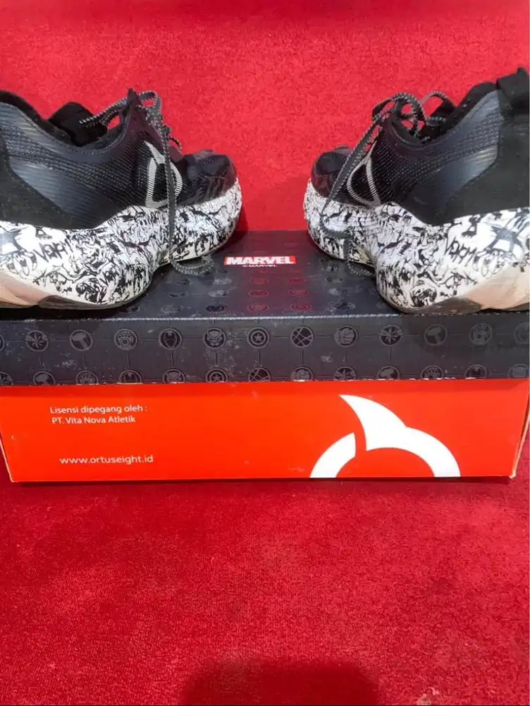 Sepatu Lari/Running Ortuseight x Marvel Venom Symbiote Uk 40 Limited