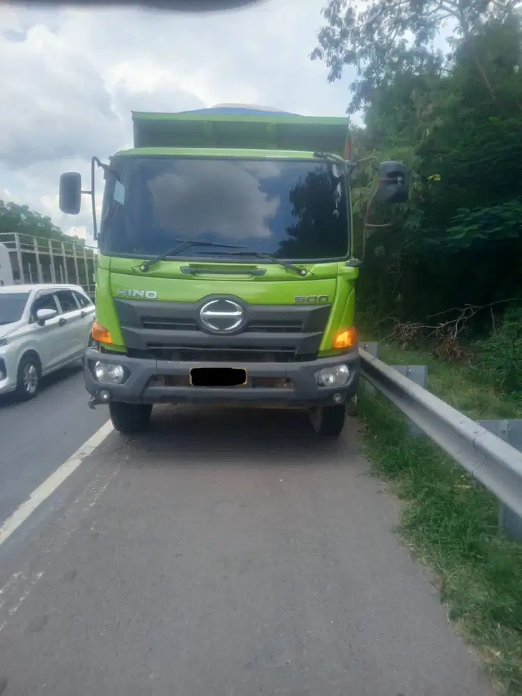 DIJUAL HINO DUMP TRUCK FM260JD 2018