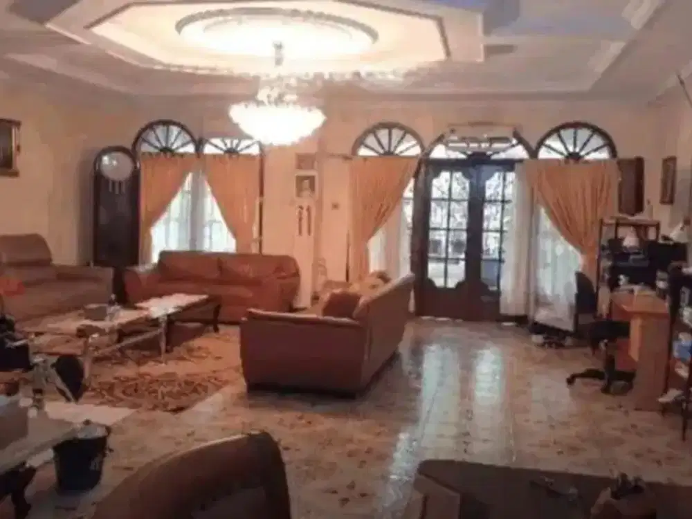 Jual rumah di Dr. Saharjo Setiabudi Jakarta Selatan, Lokasi Strategis di Jalan Raya