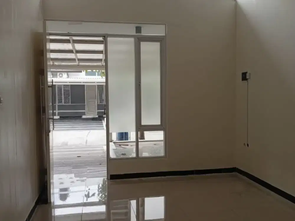 Dijual Rumah di Taman Kopo Indah Bandung Siap Huni