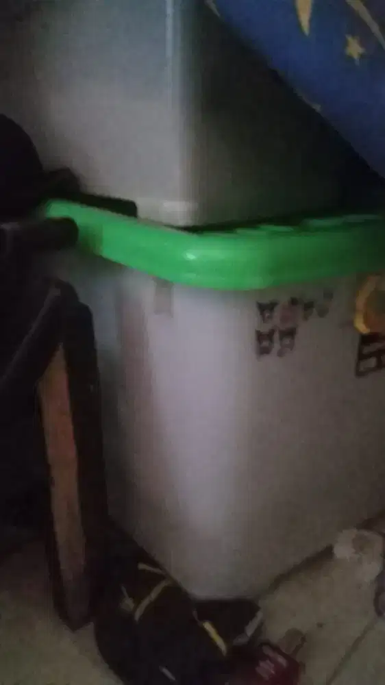 Dijual box kontainer uk 130 dan sedang msh bagus edsi mau pindaham