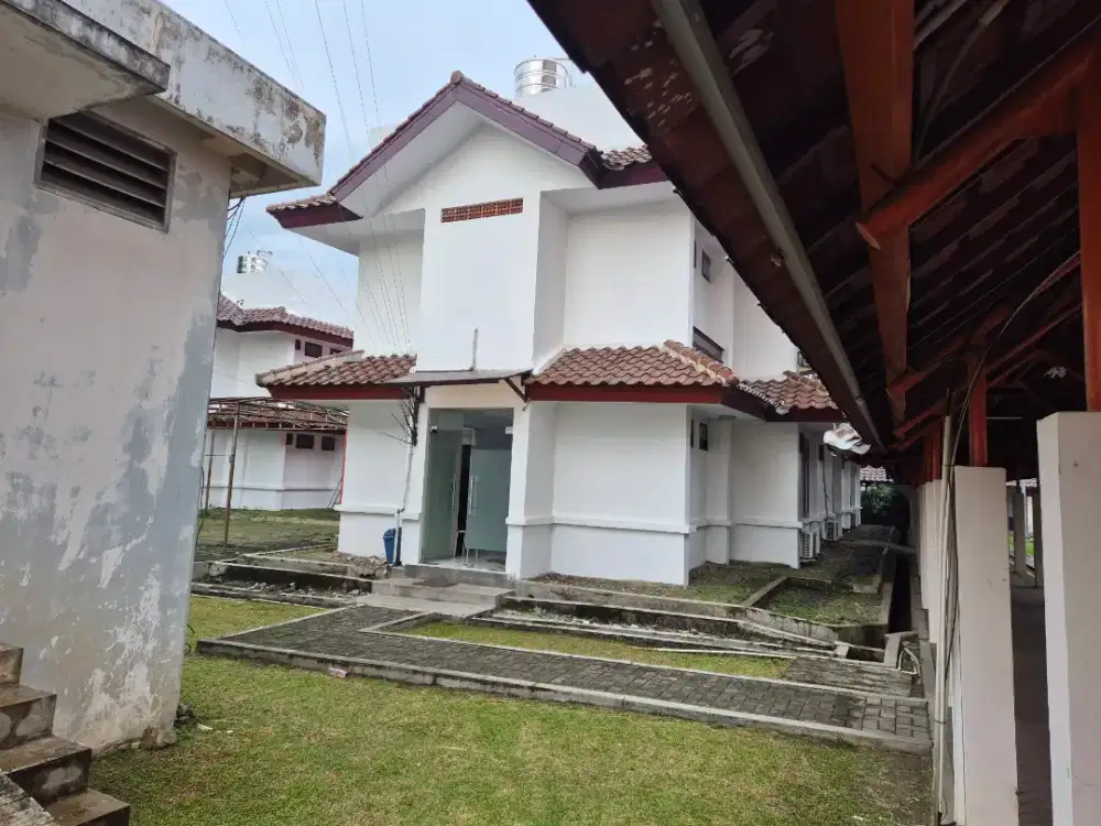 Pengasuh anak dan ART Menginap