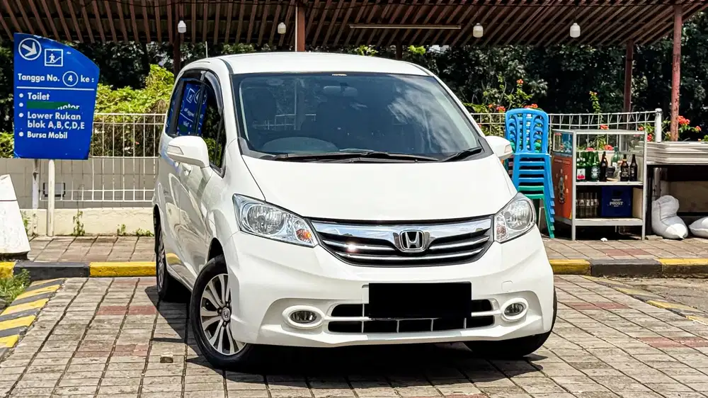 Honda Freed SD Ac double nik 2014 Facelift