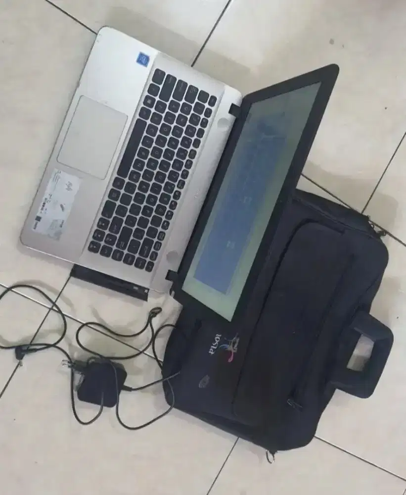 Laptop Asus X441M 14inch+Dvd RW (1Tb)mulus