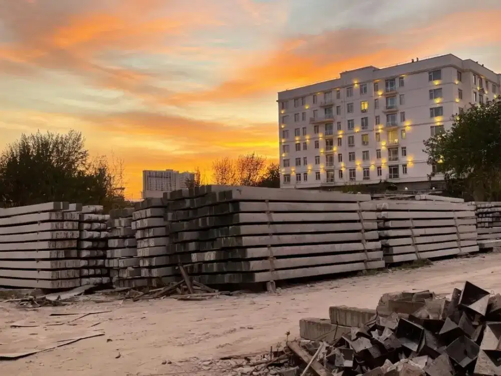 Dijual Gudang & Tempat Parkir Alat alat berat di Dupak Rukun