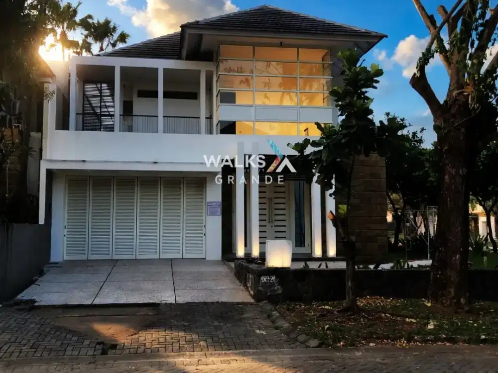 Dijual Rumah Hook di Diamond Hill Citraland, Kota Surabaya