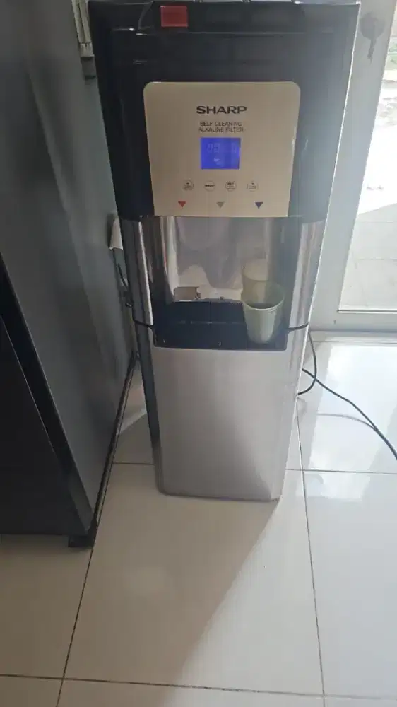 Dijual dispenser sharp