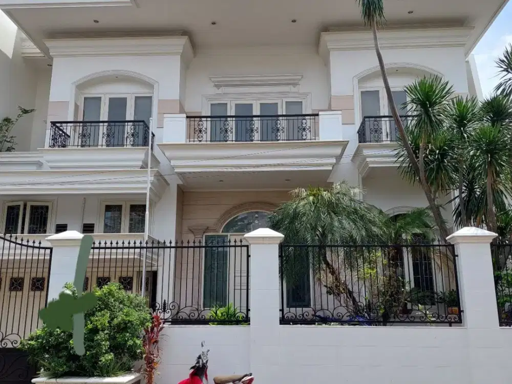 Jual rumah mewah Villa Gading Indah Kelapa Gading, Jalan sangat lebar