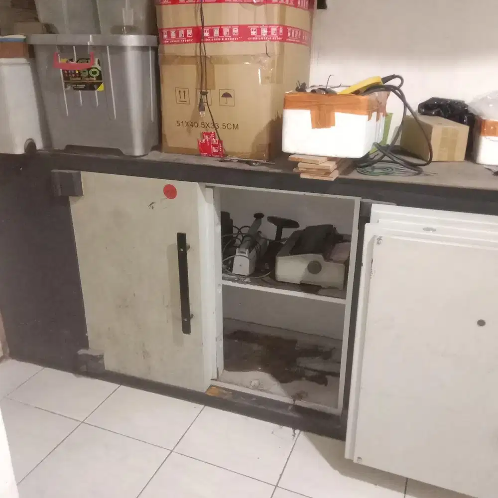 Brankas bekas harga nego sampai jadi