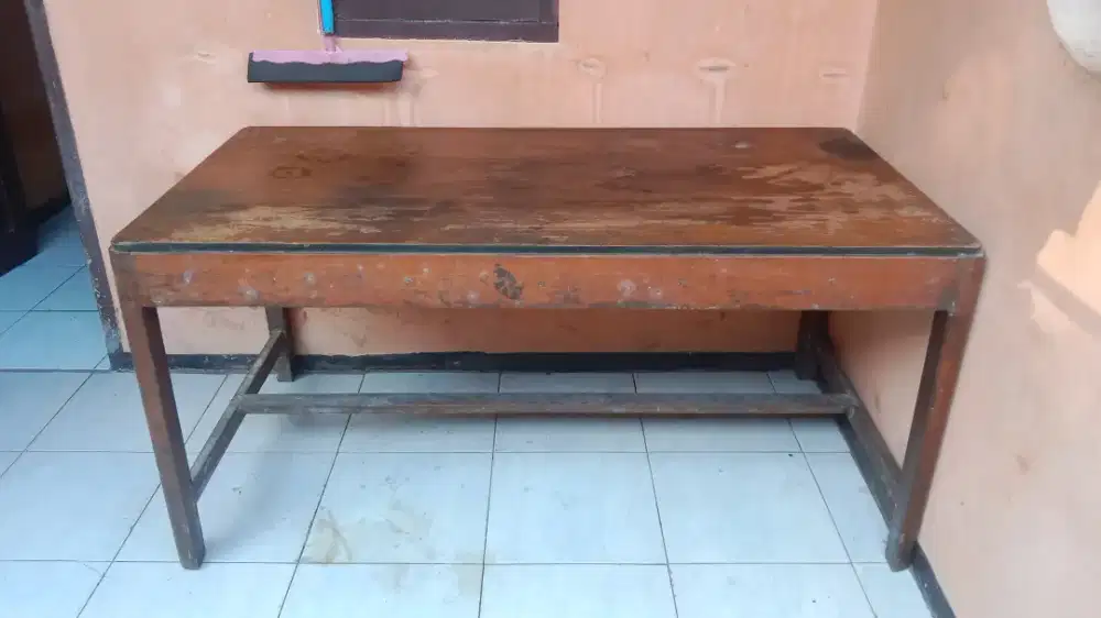 Bangku ruang tamu sama meja makan d jual borongan