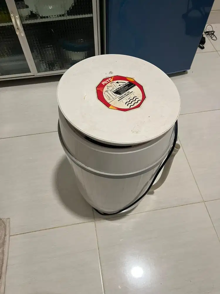 Mesin cuci mito