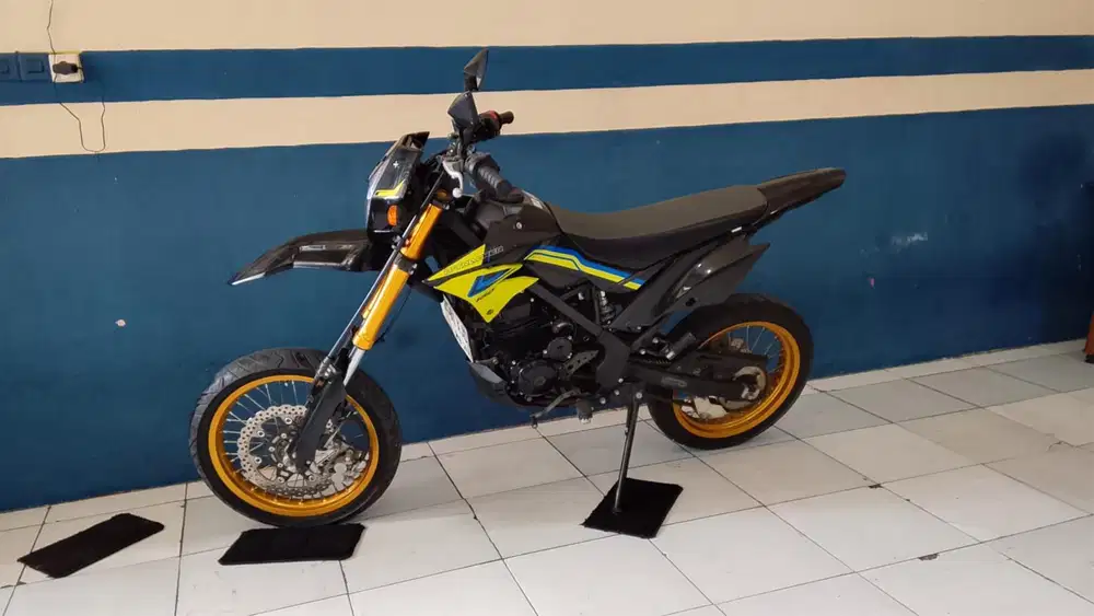 Di jual Kawasaki D-Tracker 150cc 2024