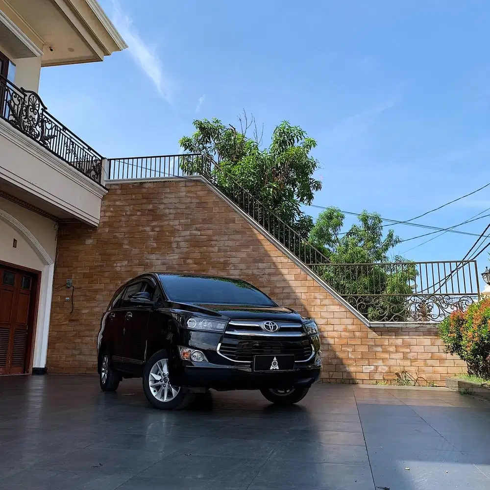 ( Km 18.000 ) 2018 Toyota Kijang Innova Reborn 2.4 V Diesel A/T