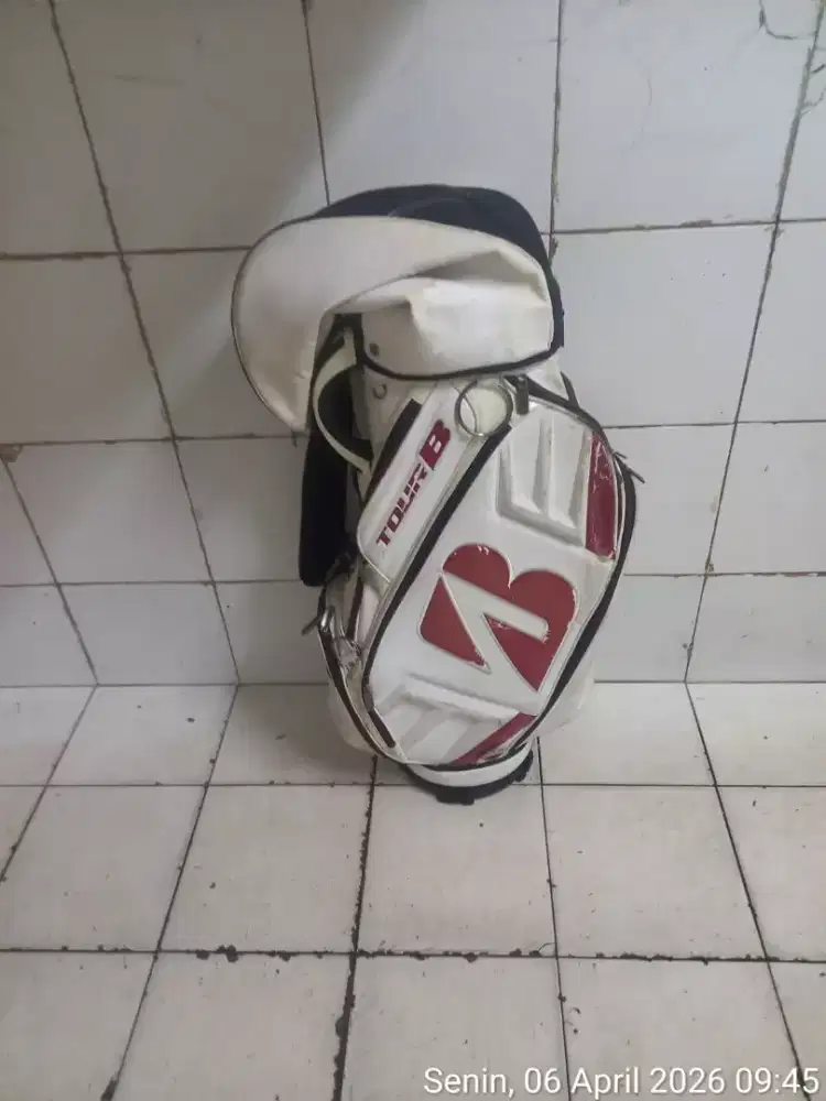 Tas golf sesuai foto kondisi