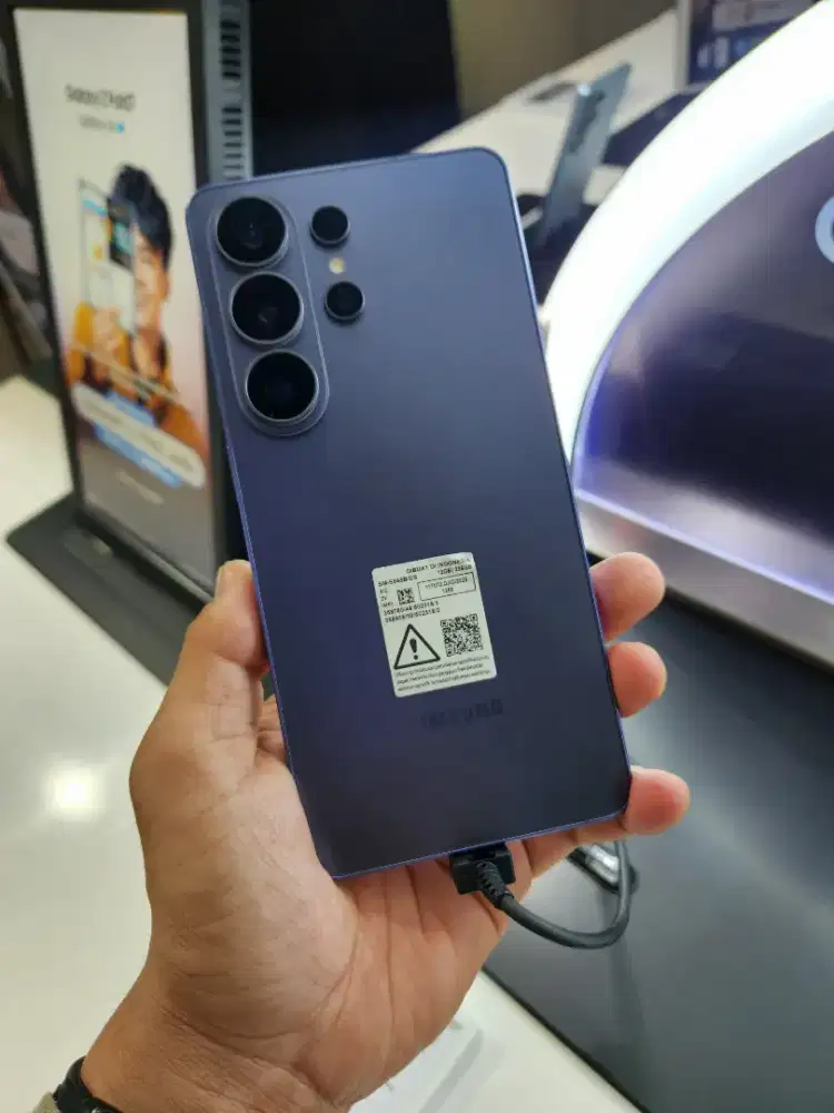 SAMSUNG S26 ULTRA 512GB GARANSI RESMI SEGEL