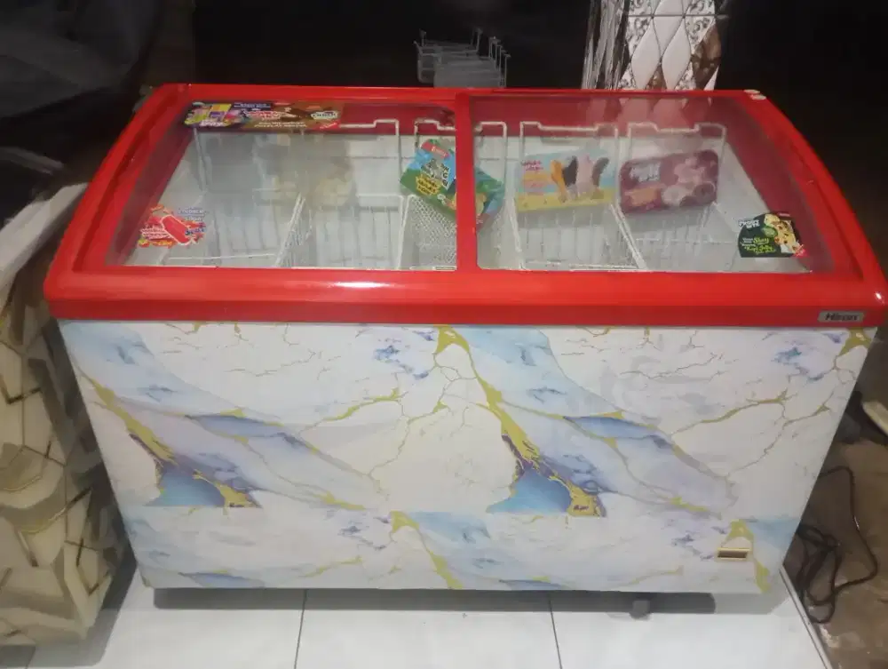 Freezer kaca 352liter orian