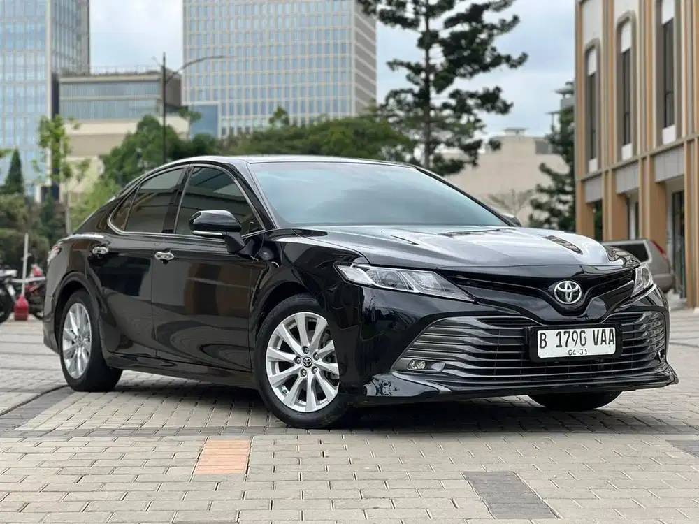 [LOW KM] Toyota Camry 2.5 V AT 2021 Pajak Panjang