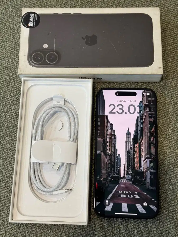 iPhone 16 Plus 128GB Black mulus likenew