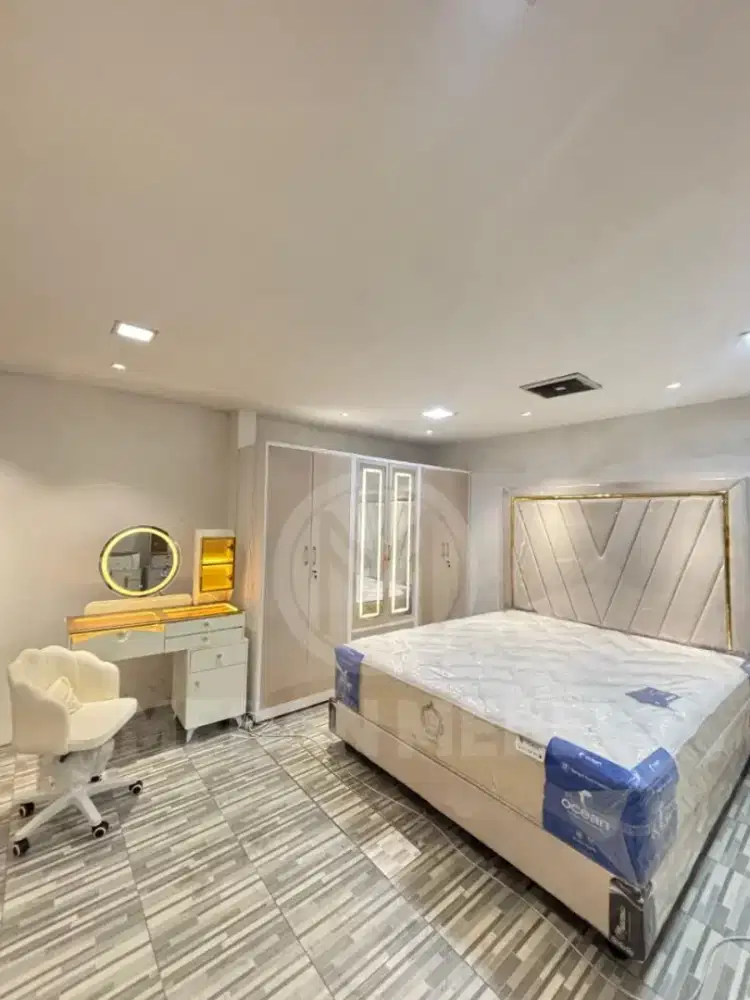 One set perlengkapan kamaar tidur, cicilan hanya dengan KTP