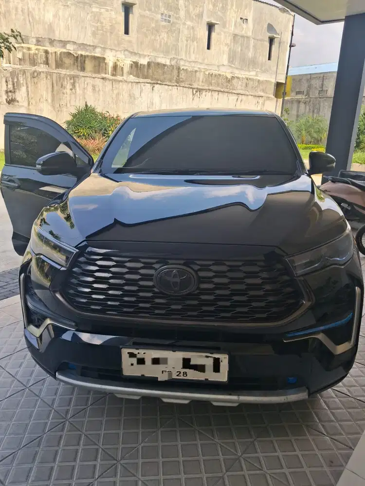 Toyota Kijang Innova 2023 Bensin