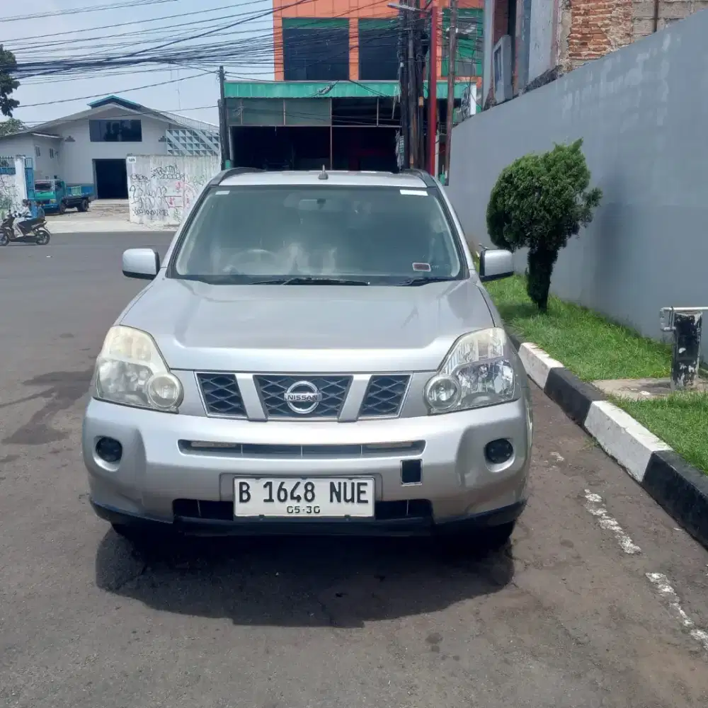 NISSAN X-TRAIL T31 2.0 MT TAHUN 2011