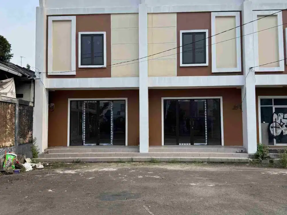 Di sewakan ruko baru hadap jalan raya tegar beriman