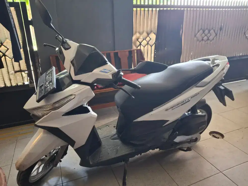 Vario 150 white 2016