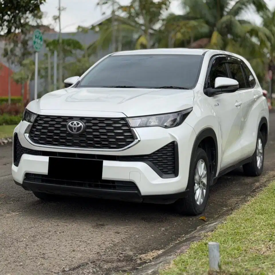 (CASH) Toyota Innova Zenix Hybrid 2023