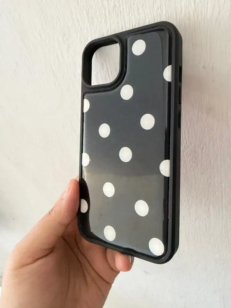 Case iphone 13 bagus