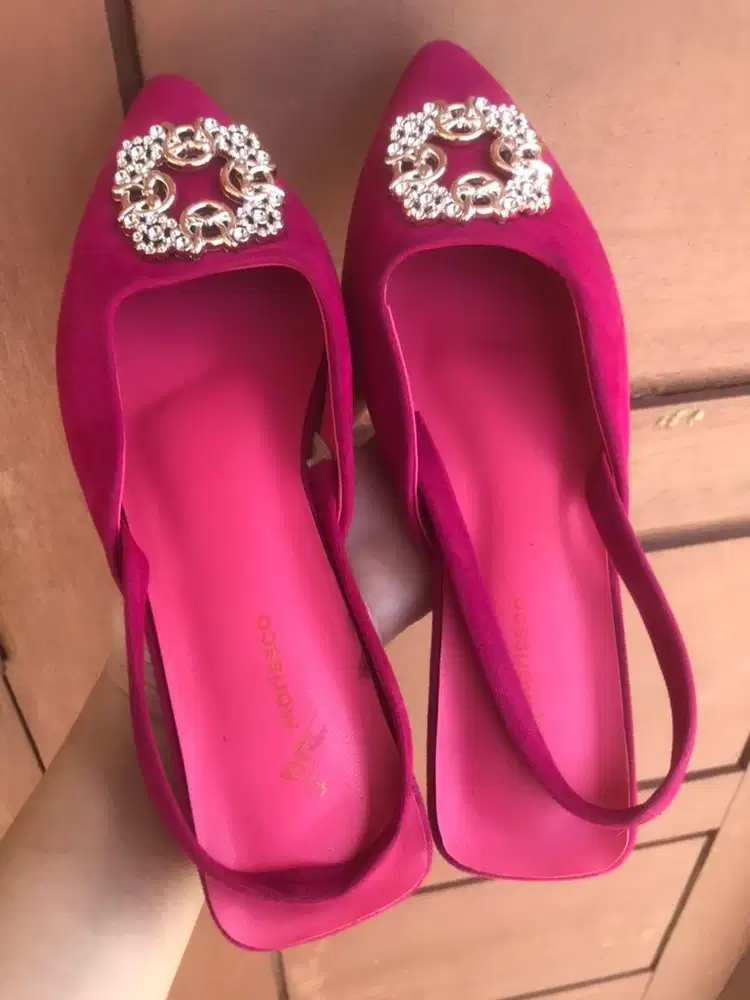 Sendal Wanita Warna Pink Fuschia