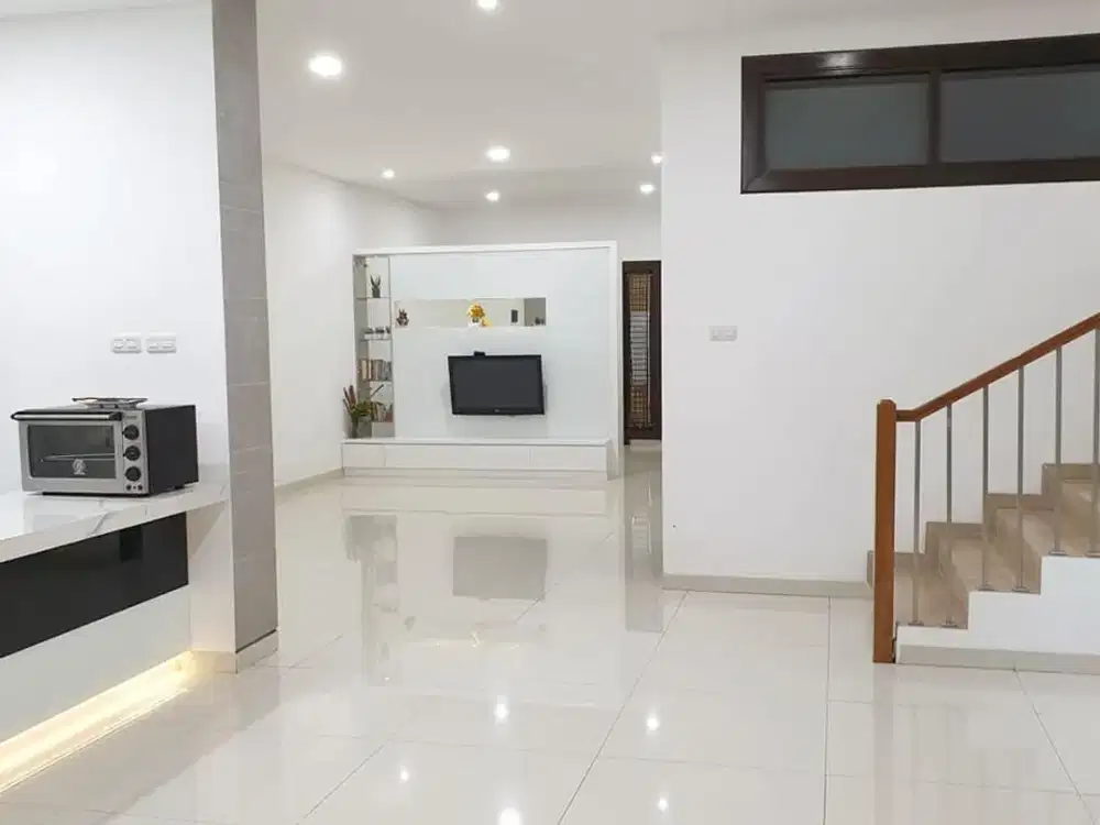 Rumah 2 Lantai Nyaman Terawat Siap Huni di Kembar Mas Bandung