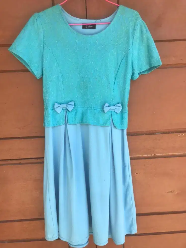 Dres Wanita Biru Tosca