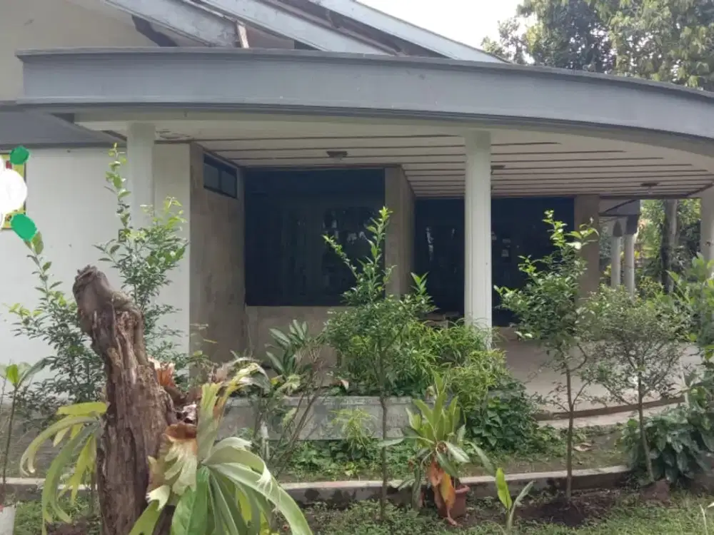 Rumah 2 Lantai Hoek Di Sayap Cikutra Bandung